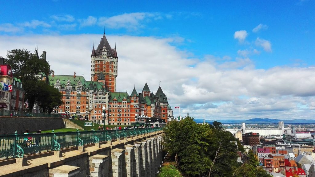 frontenac, québec, castle